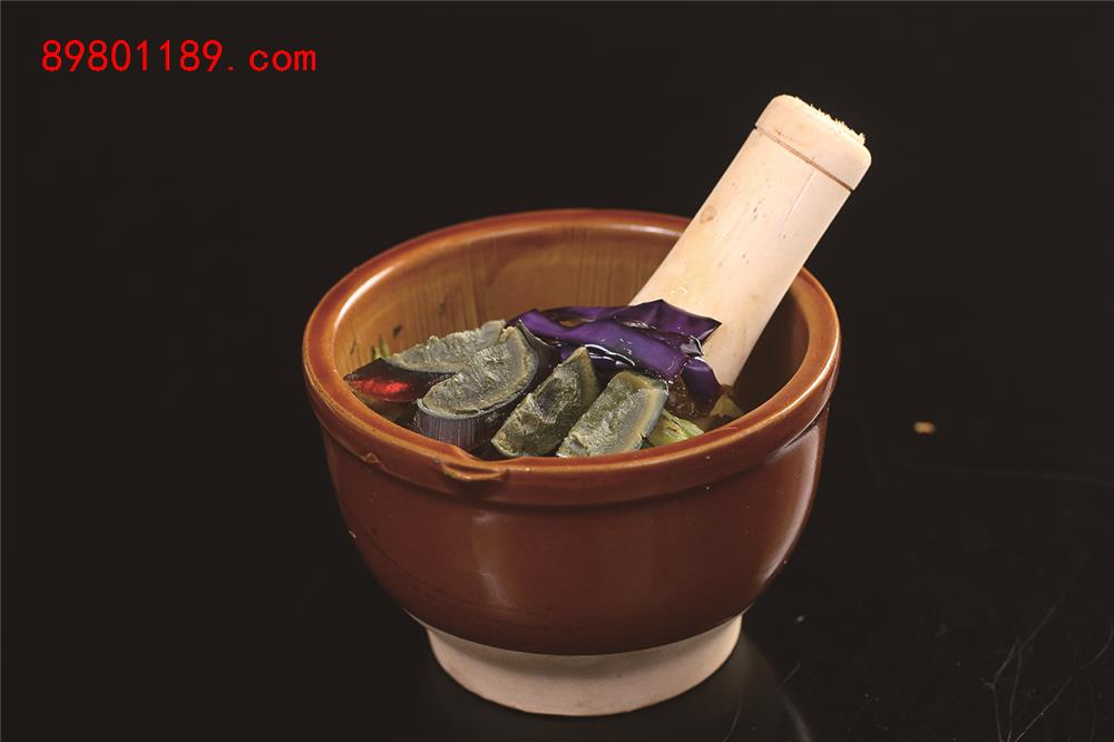 青椒茄子擂皮蛋